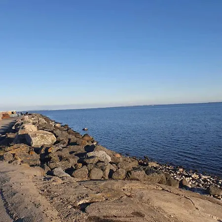 6 Person In Veslos-by Traum * Oslos